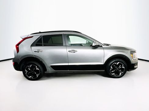 Used 2024 Kia Niro Wind FWD image 10