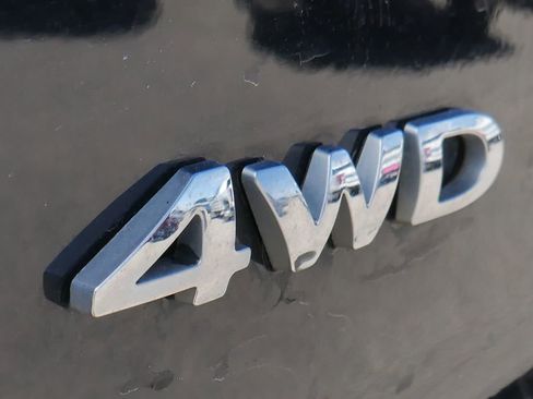 Used 2019 Ford Explorer XLT w/ Class III Trailer Tow Package AWD/4WD image 17