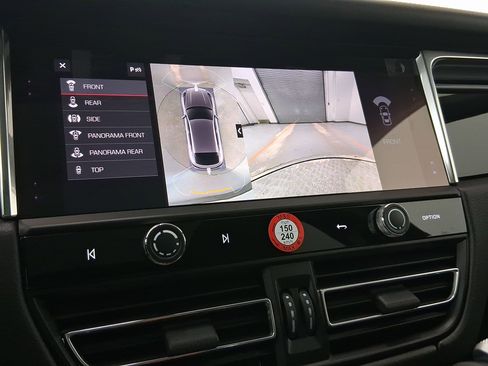 New 2026 Porsche Macan image 23