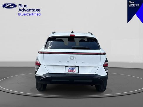 Used 2024 Hyundai Kona SEL AWD/4WD image 6