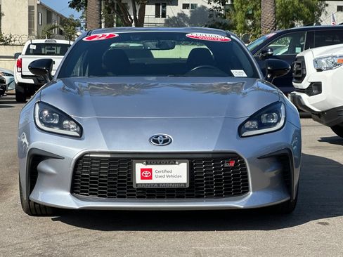 Certified 2022 Toyota GR86 w/ ALL Weather Mat Package (TMS) RWD image 9