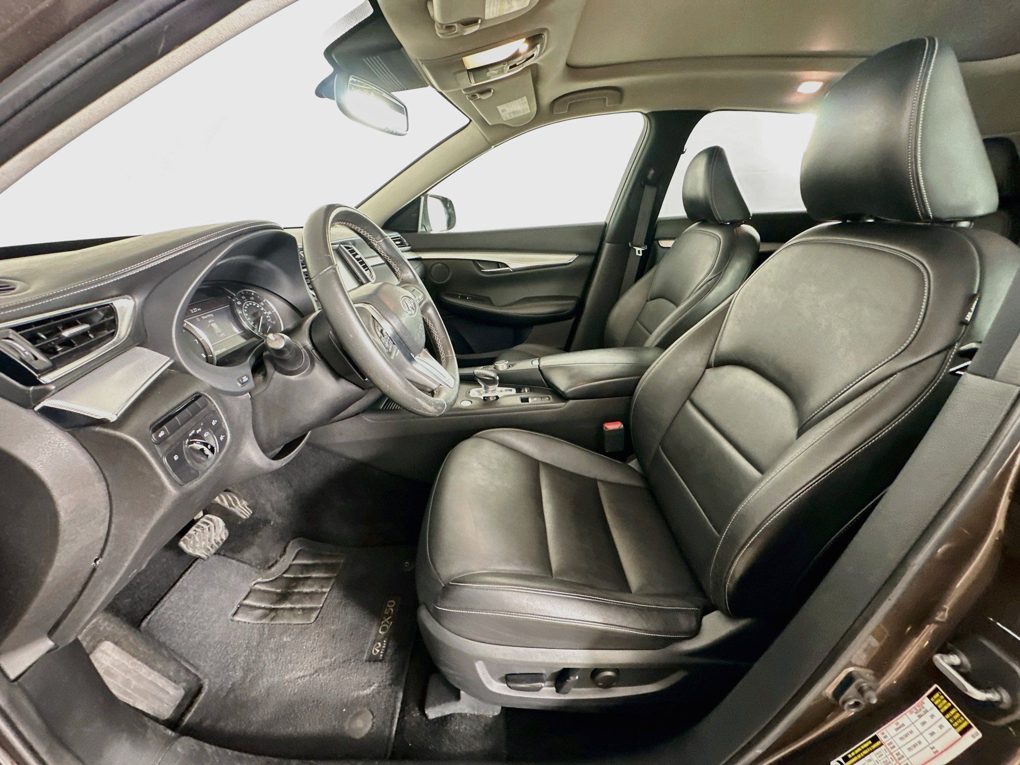 Used 2019 INFINITI QX50 Luxe FWD image 13