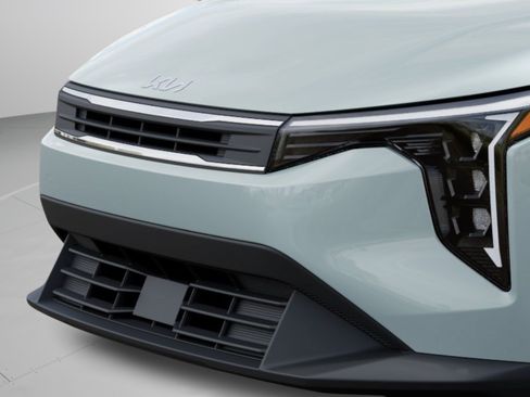 New 2026 Kia K4 FWD image 13
