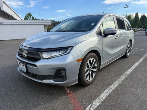 Used 2025 Honda Odyssey EX-L image 1