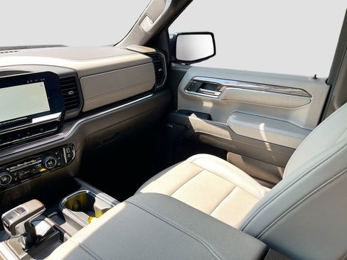 Used 2024 Chevrolet Silverado 1500 LTZ w/ LTZ Premium Texas Edition image 25