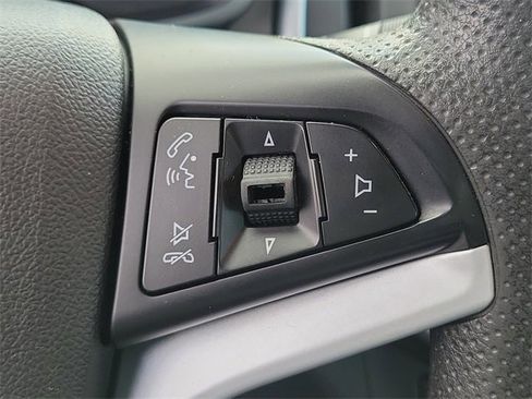 Used 2020 Chevrolet Sonic LT image 23