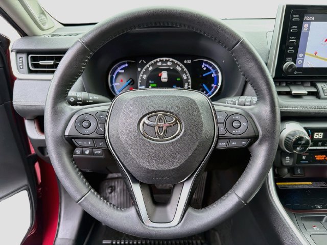 Used 2020 Toyota RAV4 Limited AWD/4WD image 12