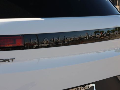 New 2026 Land Rover Range Rover Sport SE AWD/4WD image 12