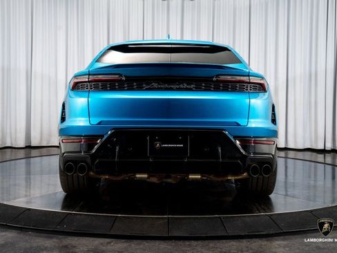 Used 2025 Lamborghini Urus SE image 11