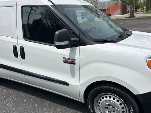 Used 2018 RAM ProMaster City Tradesman FWD image 11