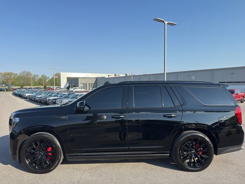 Used 2023 GMC Yukon Denali image 8
