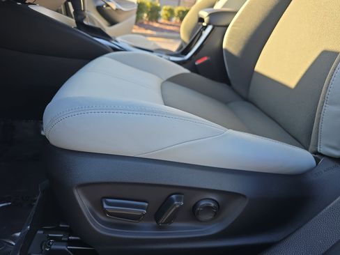 Certified 2025 Toyota Corolla XSE image 30