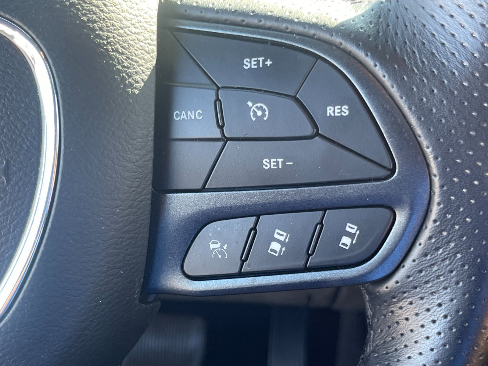 Used 2025 Dodge Durango R/T AWD/4WD image 27