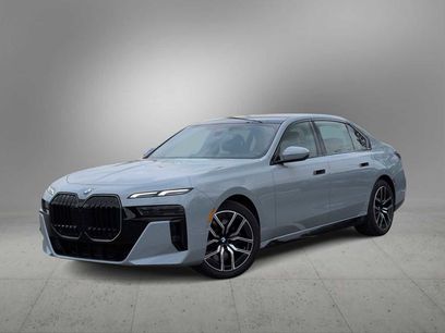 New 2025 BMW 740i xDrive