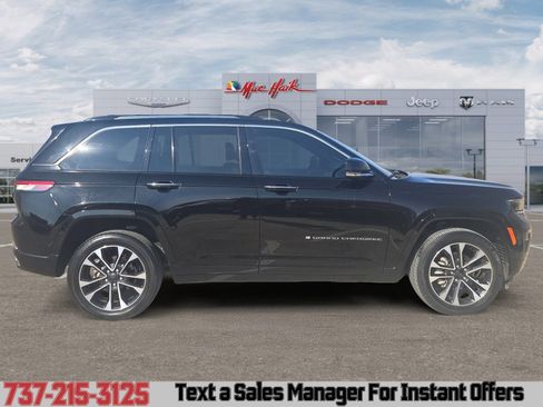 Used 2022 Jeep Grand Cherokee Overland image 6