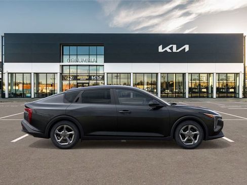 New 2026 Kia K4 LXS image 7