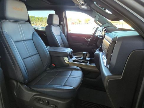 Used 2024 Chevrolet Silverado 1500 High Country w/ High Country Premium Package image 20