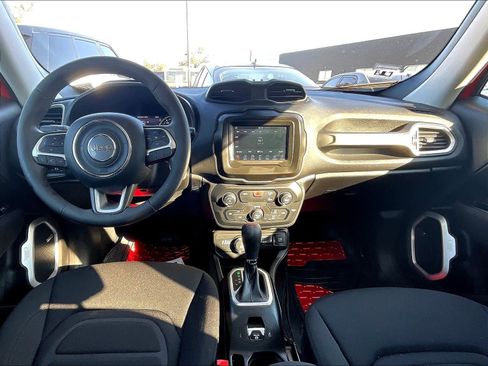 Used 2021 Jeep Renegade Latitude w/ Sun & Sound Group AWD/4WD image 18