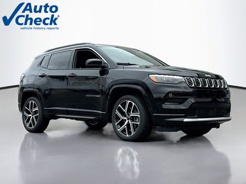 Used 2025 Jeep Compass Limited w/ Elite Group AWD/4WD image 1
