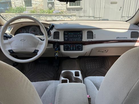 Used 2005 Chevrolet Impala FWD image 15