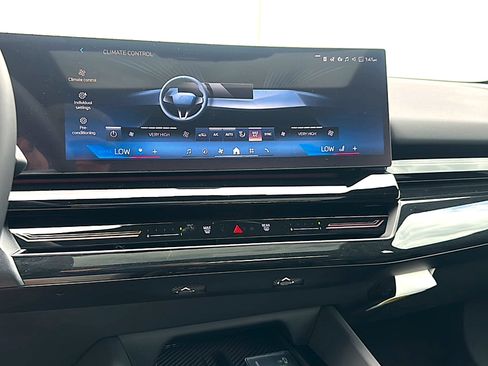 New 2026 BMW 530i w/ Premium Package RWD image 21