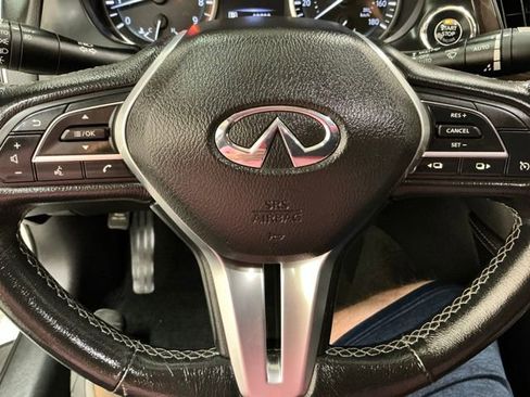 Used 2018 INFINITI Q50 Luxe w/ Essential Package (3.0T Luxe) AWD/4WD image 27