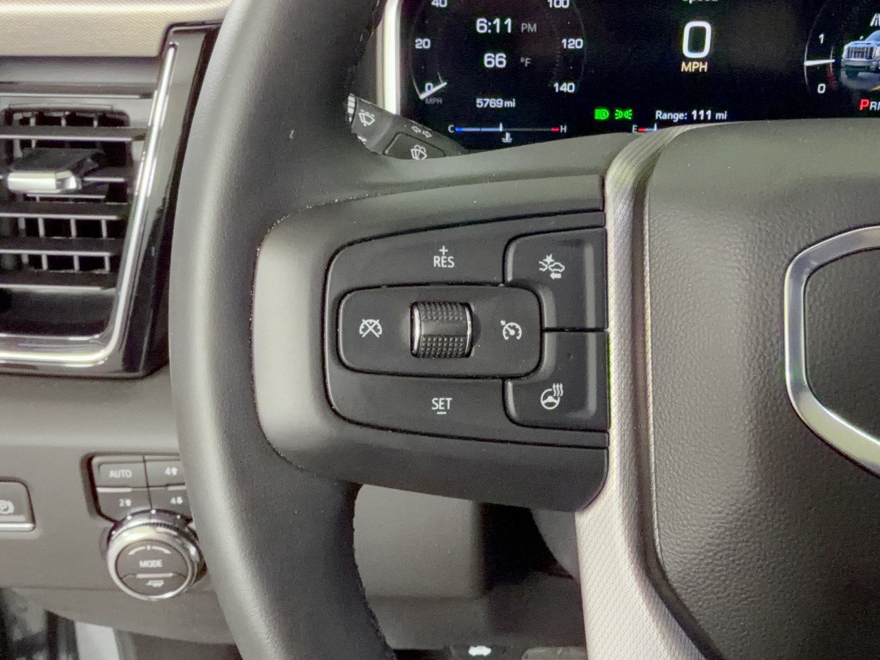 Used 2026 GMC Sierra 3500 Denali AWD/4WD image 18