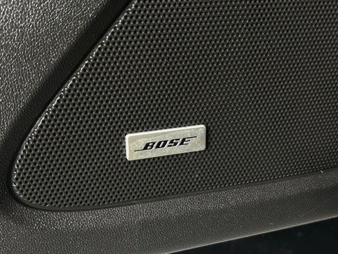 Used 2023 Chevrolet Equinox Premier image 35