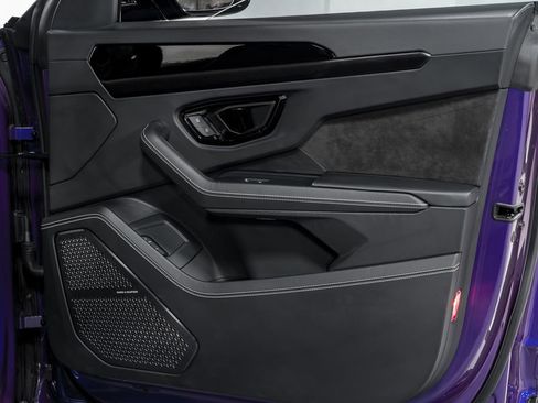 Used 2024 Lamborghini Urus S image 45