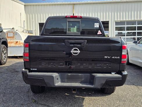 Used 2022 Nissan Frontier SV image 11