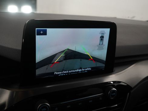 Used 2022 Ford Escape Titanium image 21