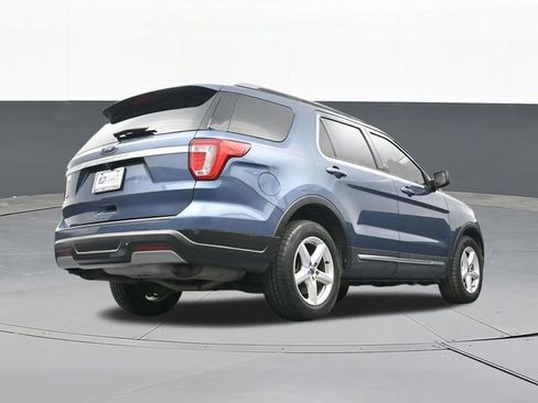 Used 2019 Ford Explorer XLT image 46