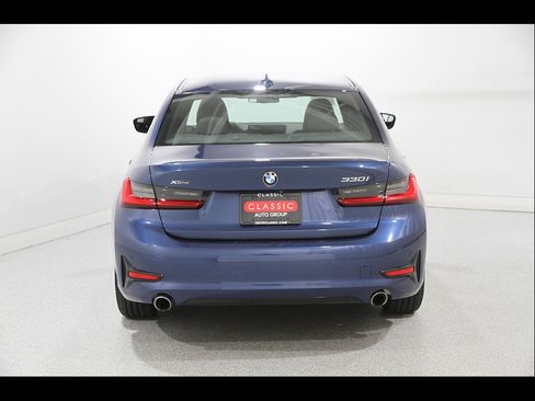Used 2021 BMW 330i xDrive Sedan w/ Convenience Package AWD/4WD image 21