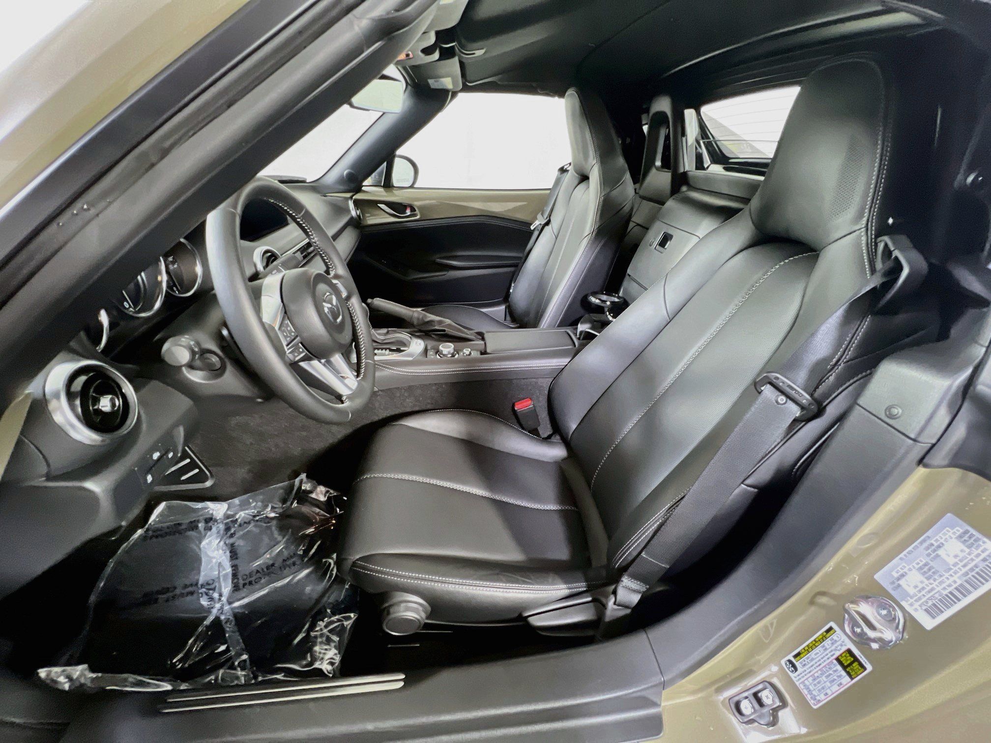 Used 2024 MAZDA MX-5 Miata RF Grand Touring RWD image 21