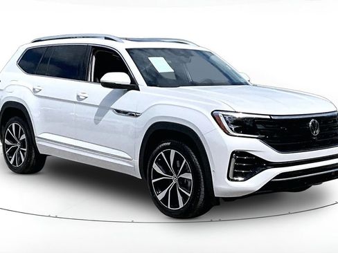 Certified 2026 Volkswagen Atlas SEL Premium R-Line image 1