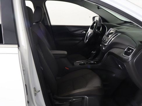 Used 2019 Chevrolet Equinox LT w/ Driver Convenience Package FWD image 24