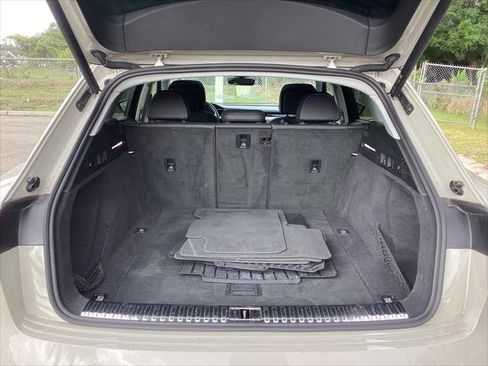 Used 2021 Audi e-tron Premium w/ Convenience Plus Package image 18