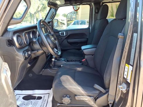 Used 2019 Jeep Wrangler Unlimited Sport S image 13