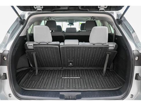 Used 2020 Toyota Highlander L AWD/4WD image 53