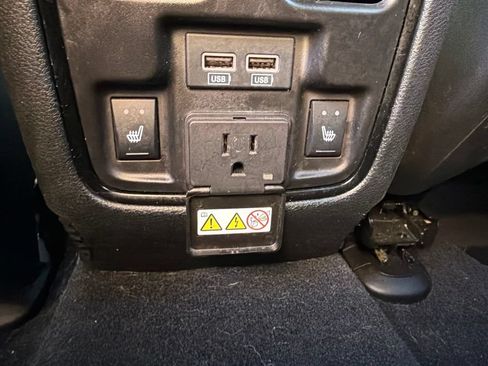 Used 2025 Dodge Durango GT AWD/4WD image 26