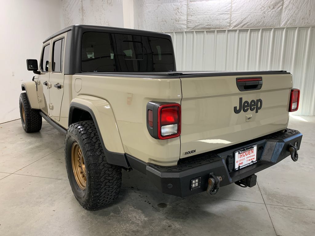 Used 2022 Jeep Gladiator Sport AWD/4WD image 5