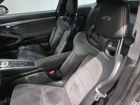 Used 2015 Porsche 911 GT3 image 8