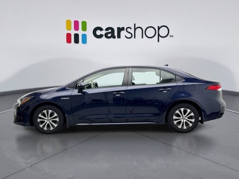 Used 2021 Toyota Corolla LE FWD image 2