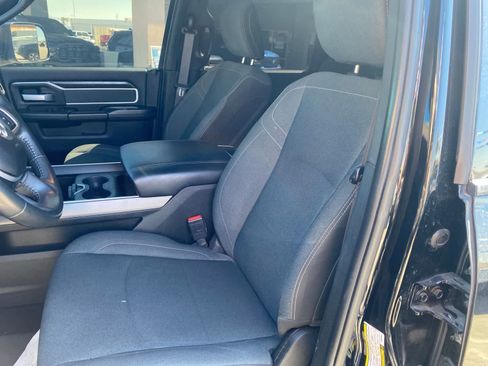 Used 2021 RAM 2500 Big Horn w/ Night Edition AWD/4WD image 11
