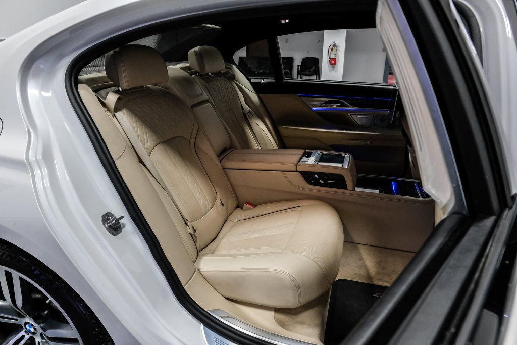 Used 2016 BMW 750i xDrive AWD/4WD image 49
