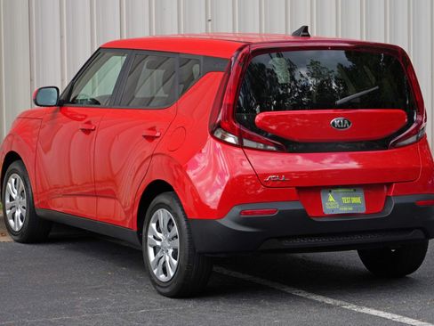 Used 2020 Kia Soul LX FWD image 40