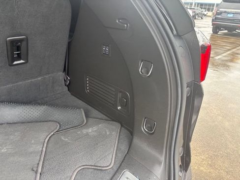 Used 2024 Buick Enclave Premium FWD image 16