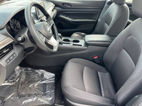Used 2026 Nissan Altima 2.5 SV FWD image 30