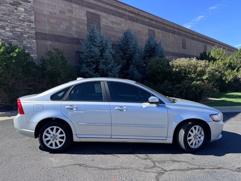 Used 2008 Volvo S40 2.4i FWD image 6