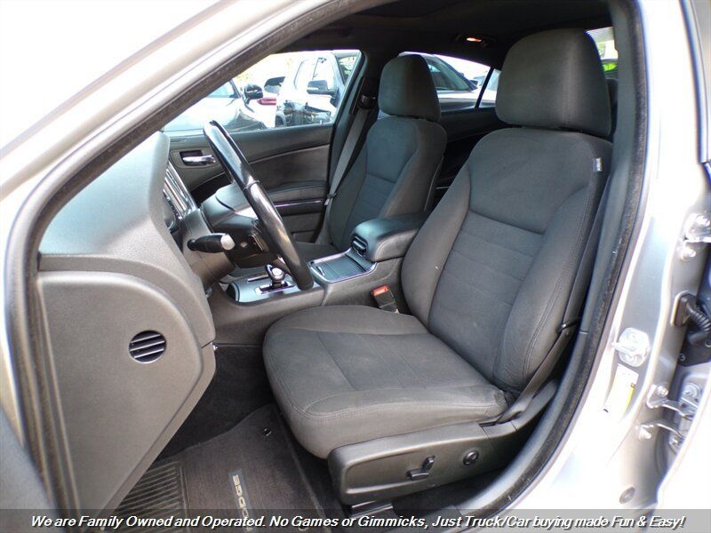 Used 2014 Dodge Charger SXT RWD image 15